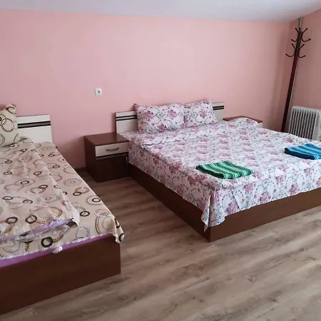 Сюлеймановата Къща Nyaraló Kribul